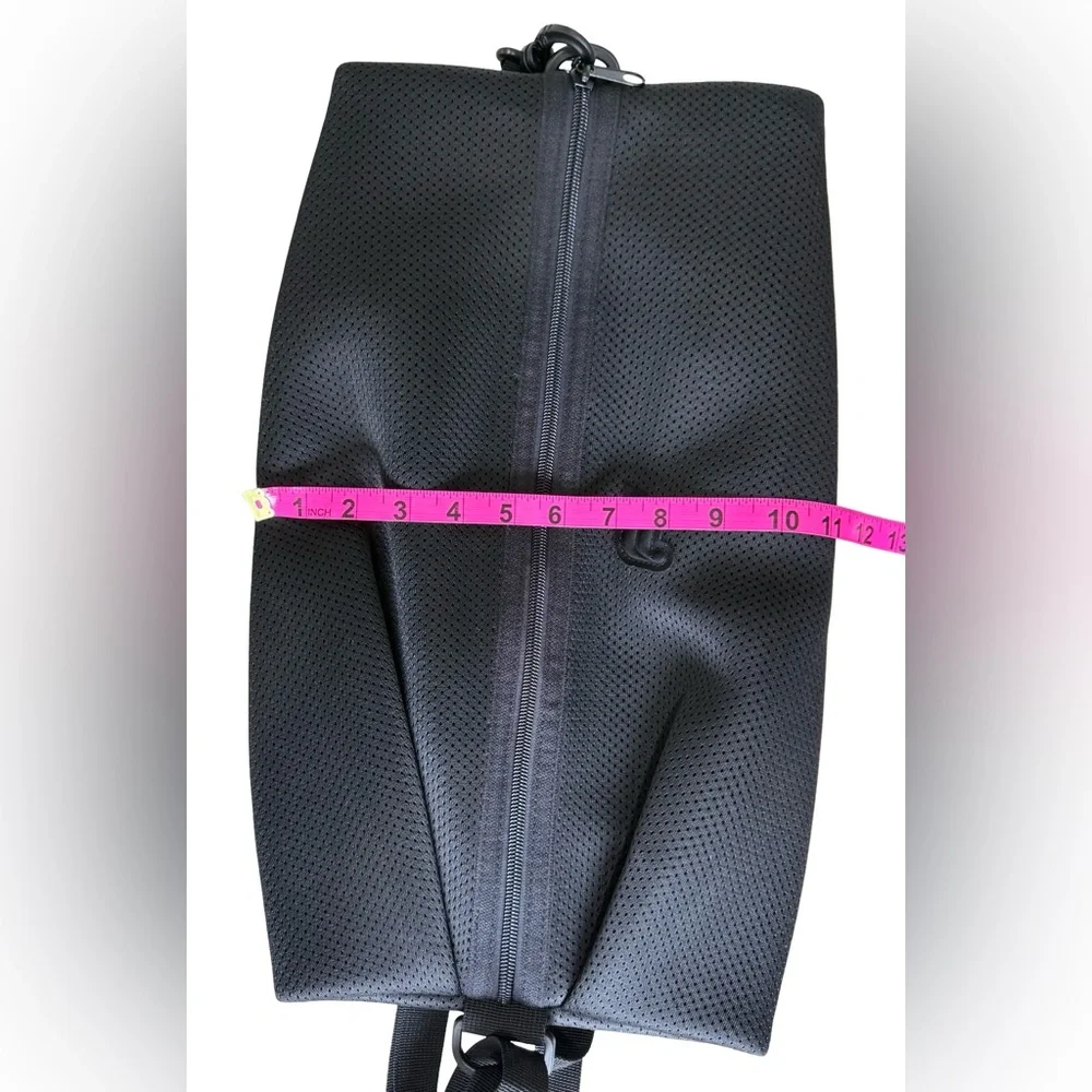 NWOT Fabletics The Functional Convertible Bag in black. New